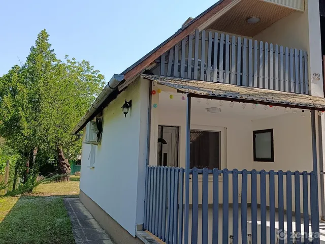 Eladó nyaraló Balatonvilágos 41 nm