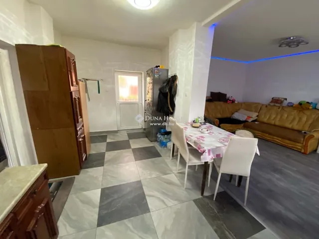 Eladó ház Dánszentmiklós 96 nm
