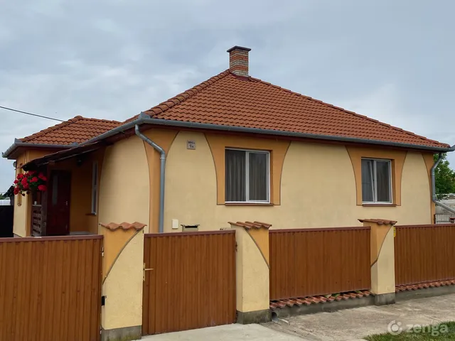 Eladó ház Ramocsaháza 92 nm