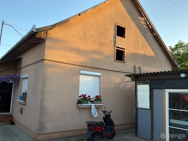 Eladó ház Túrkeve 90 nm
