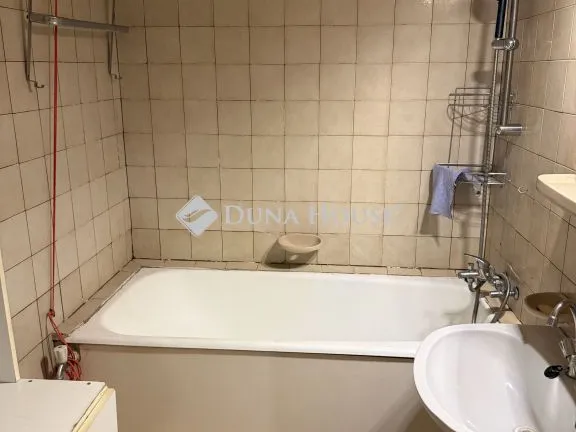 Eladó lakás Budapest IV. kerület, Kordován tér 58 nm