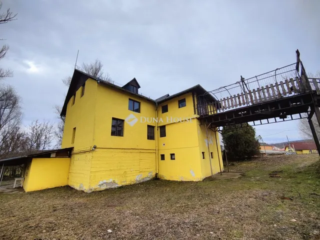 Eladó kereskedelmi és ipari ingatlan Sülysáp 640 nm