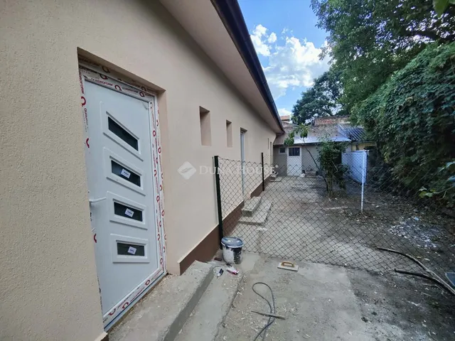 Eladó ház Budapest XVIII. kerület 42 nm