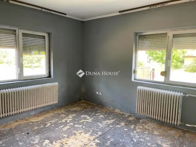 Eladó ház Dánszentmiklós 113 nm