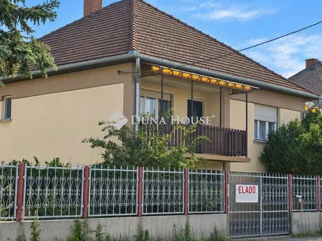 Eladó ház Tápiószentmárton 175 nm