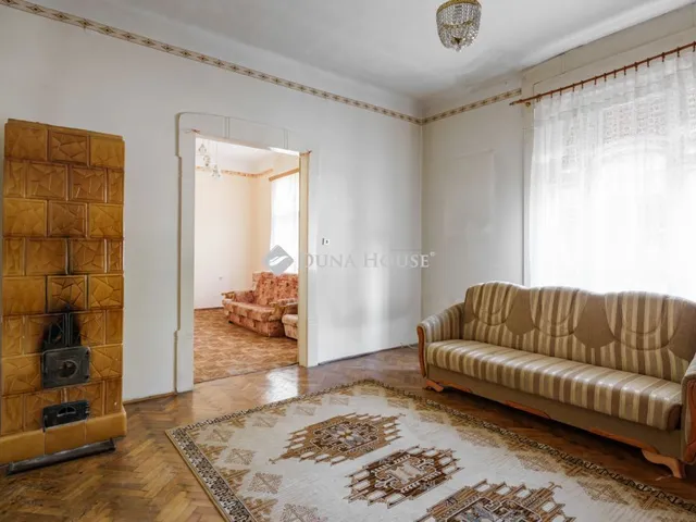 Eladó lakás Dombóvár, Bajcsy-Zsilinszky utca 60 nm