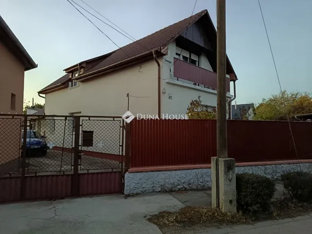 Eladó ház Vecsés, Kereszt utca 137 nm