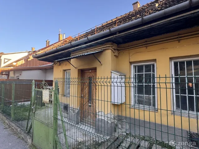 Eladó lakás Budapest VIII. kerület, Századosnegyed 75 nm