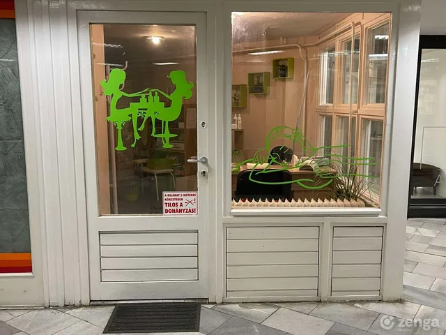 Kiadó kereskedelmi és ipari ingatlan Debrecen, Belváros 22 nm