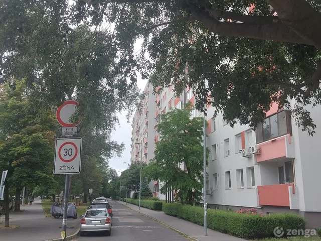 Eladó lakás Budapest XI. kerület, Albertfalva, Sáfrány utca 46 46 nm