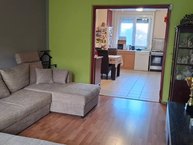Eladó lakás Budapest X. kerület 74 nm