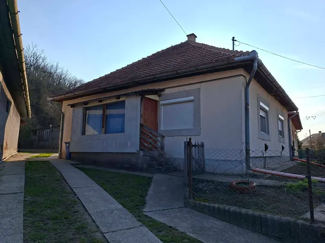 Eladó ház Bénye 72 nm