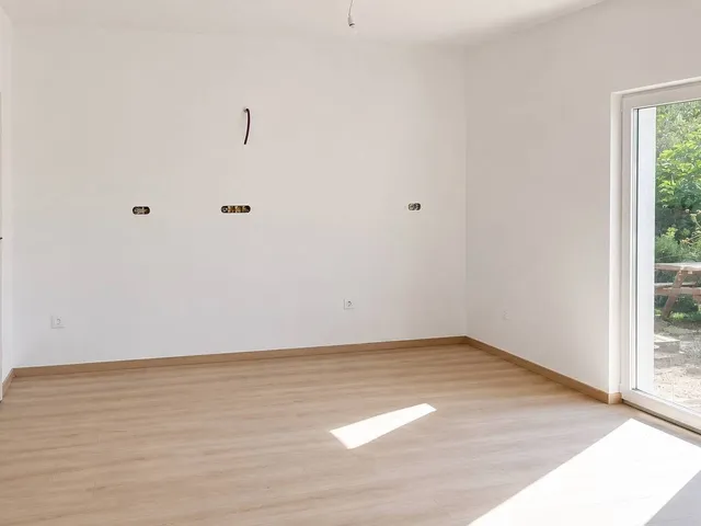 Eladó lakás Monor 92 nm