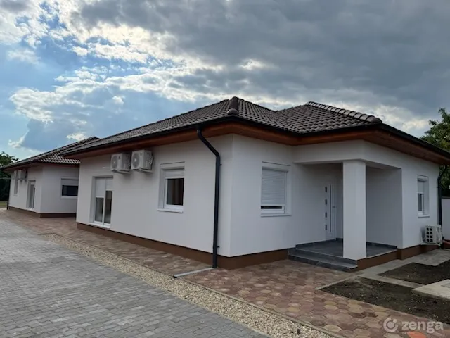 Eladó ház Tiszafüred 90 nm