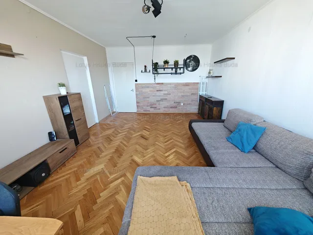 Eladó lakás Budapest XV. kerület, Pestújhely, Mézeskalács tér 46 nm