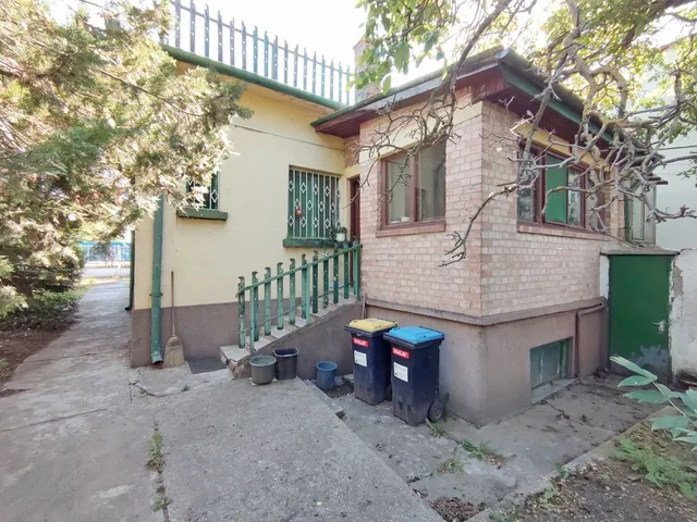 Eladó ház Budapest XVI. kerület, Rákosszentmihály 110 nm