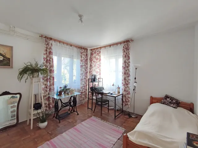 Eladó ház Budapest XVIII. kerület, Kossuth Ferenc-telep 183 nm