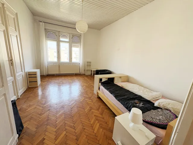 Eladó lakás Budapest VIII. kerület, Harminckettesek tere 71 nm