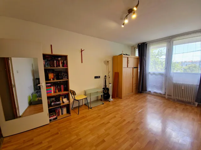 Eladó lakás Komló, Körtvélyes 50 nm
