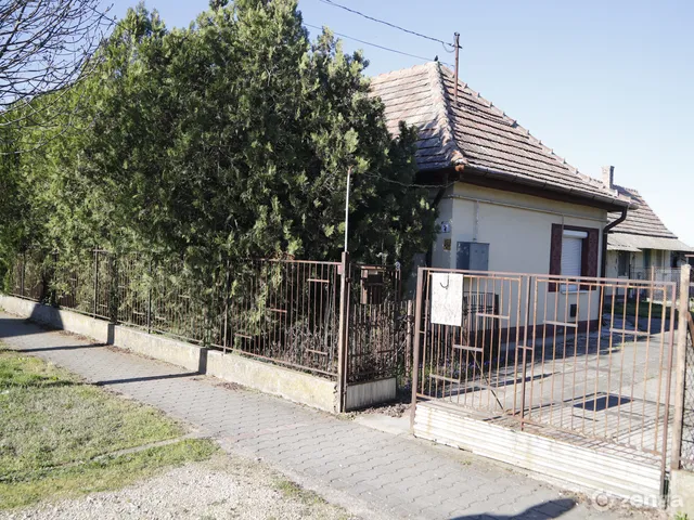 Eladó ház Ságvár 98 nm