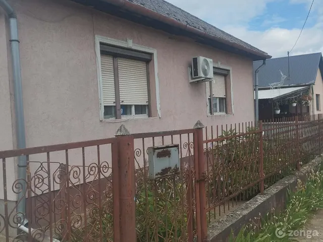 Eladó ház Szakoly 6 nm