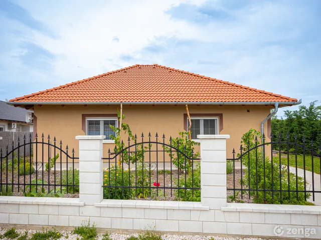 Eladó ház Vasad 69 nm