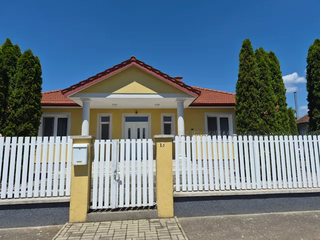 Eladó ház Szamosangyalos 120 nm