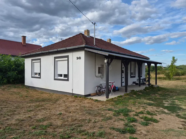 Eladó ház Nagydobos 70 nm