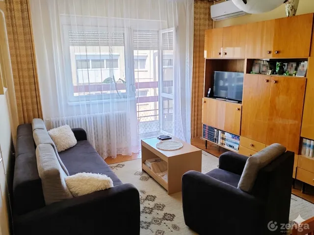 Eladó lakás Szentlőrinc 64 nm