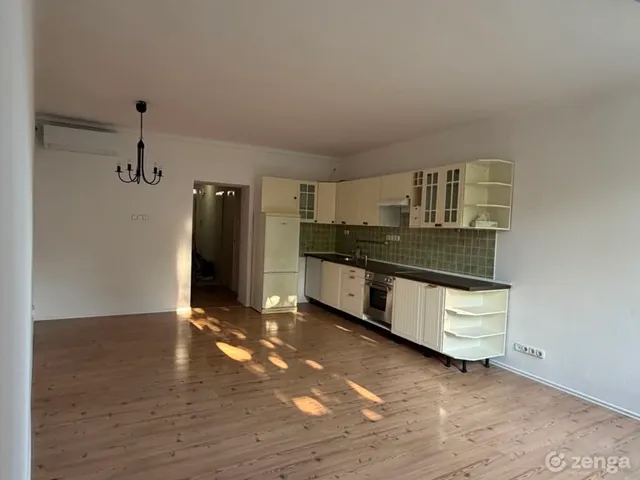 Kiadó lakás Budapest XI. kerület, Gellérthegy 43 nm