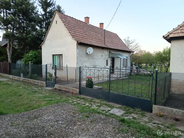 Eladó ház Pákozd 49 nm
