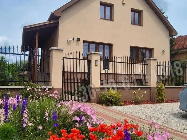 Eladó ház Debrecen, Júliatelep, Acsádi út 188 nm