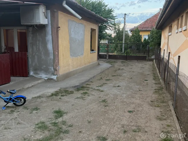Eladó ház Heves 100 nm
