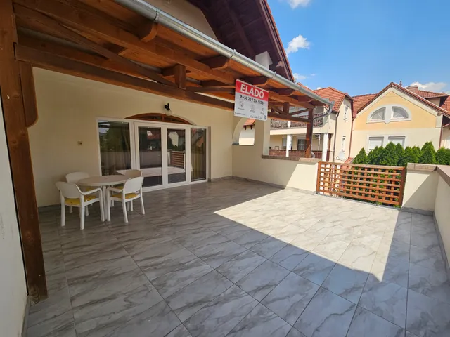 Eladó lakás Szekszárd 107 nm