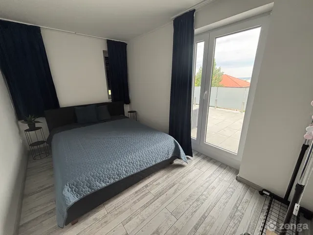 Kiadó lakás Siófok, Aranypart, Beszédes József Sétány 73/20 75 nm
