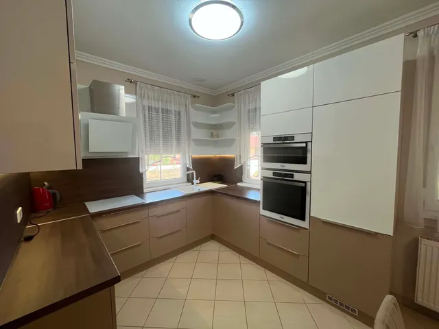 Kiadó ház Helvécia 140 nm