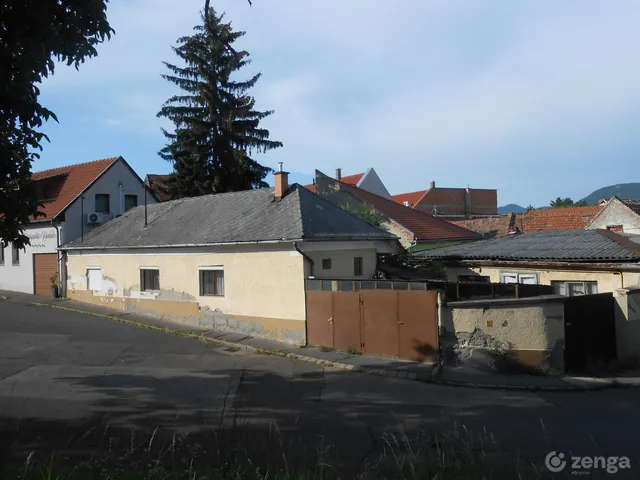 Eladó ház Eger, Károlyváros 80 nm
