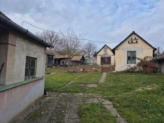Eladó ház Ősagárd 300 nm