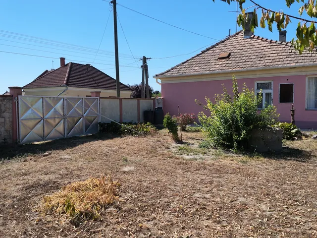 Eladó ház Dunakiliti 95 nm