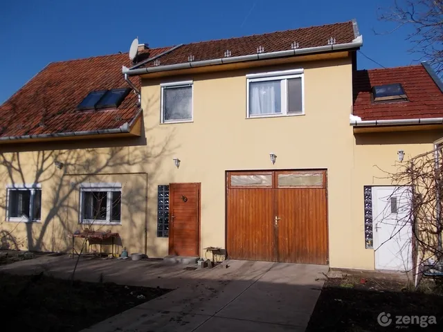 Eladó ház Békéscsaba, Belváros 95 nm