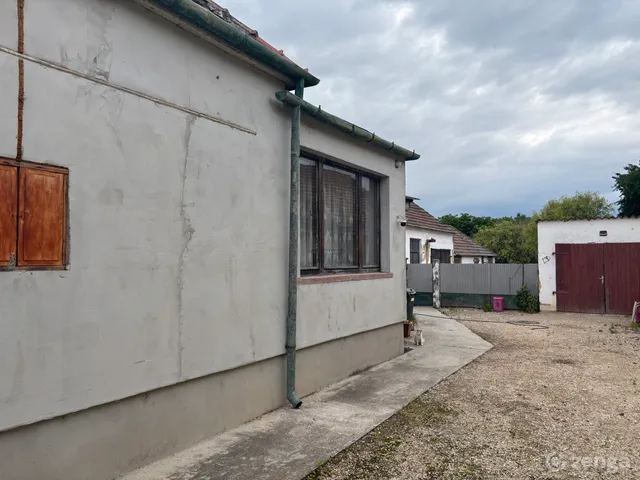 Eladó ház Agyagosszergény, Kossuth.9. 120 nm