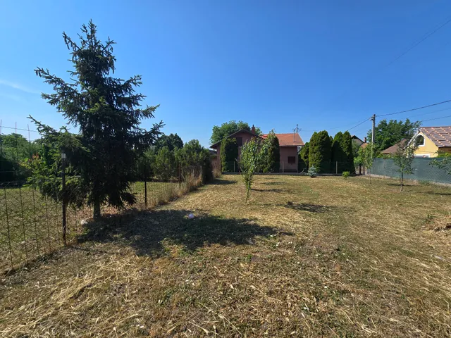 Eladó telek Váchartyán 360 nm