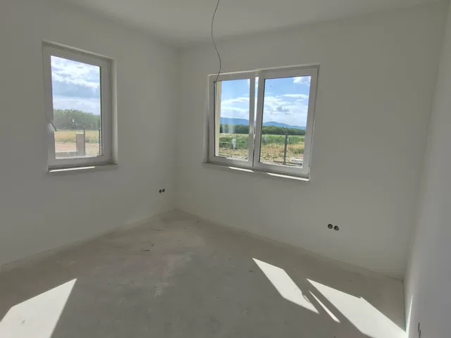 Eladó ház Csörög 107 nm