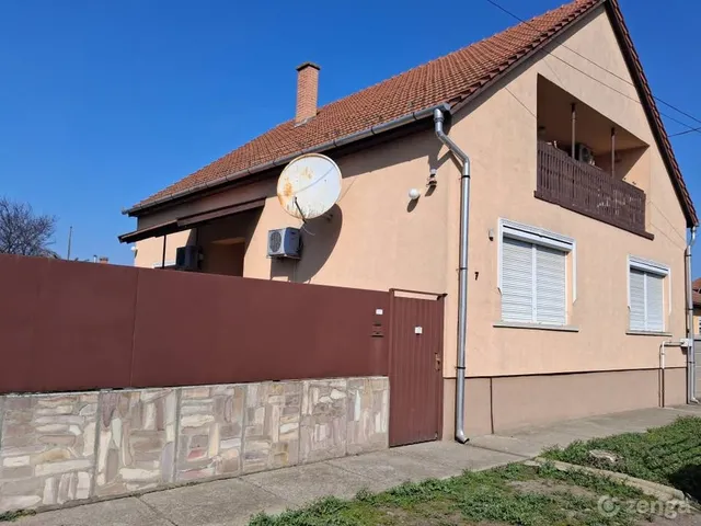 Eladó ház Jászberény 140 nm