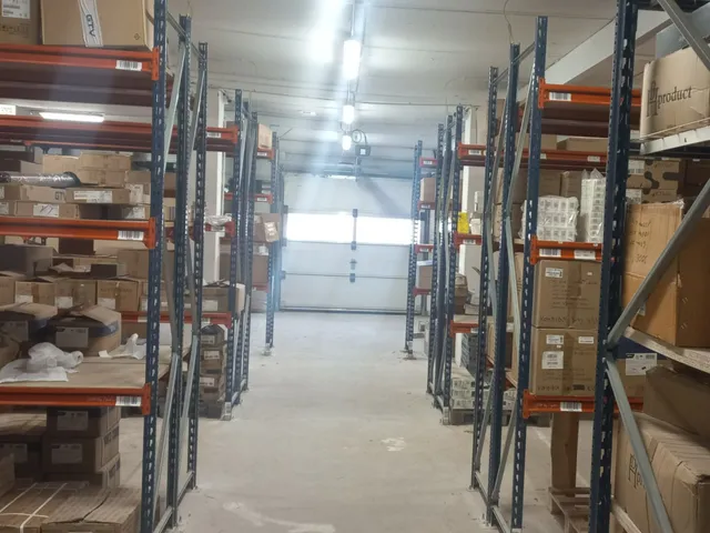 Eladó kereskedelmi és ipari ingatlan Pápa, Tapolcafő 830 nm