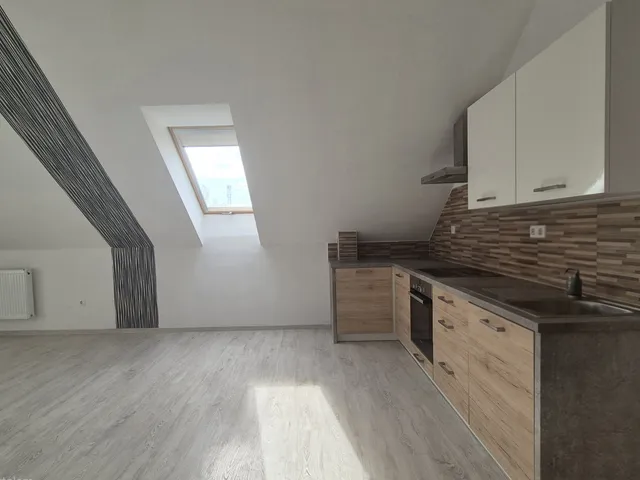 Eladó lakás Győr, Szitásdomb 74 nm