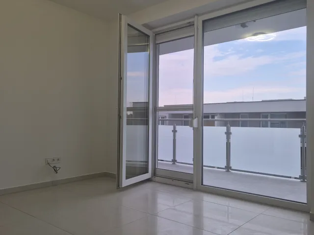 Kiadó lakás Győr, Révfalu 59 nm