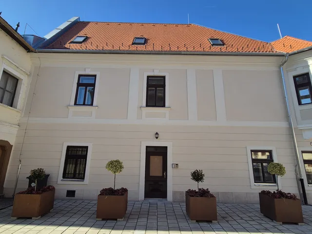 Eladó lakás Győr, Sziget 110 nm