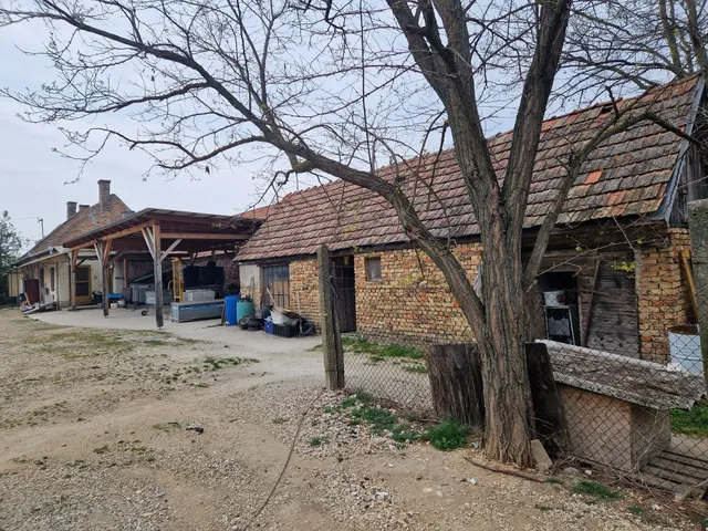 Eladó telek Écs 3360 nm