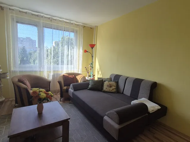 Eladó lakás Győr, Adyváros 34 nm